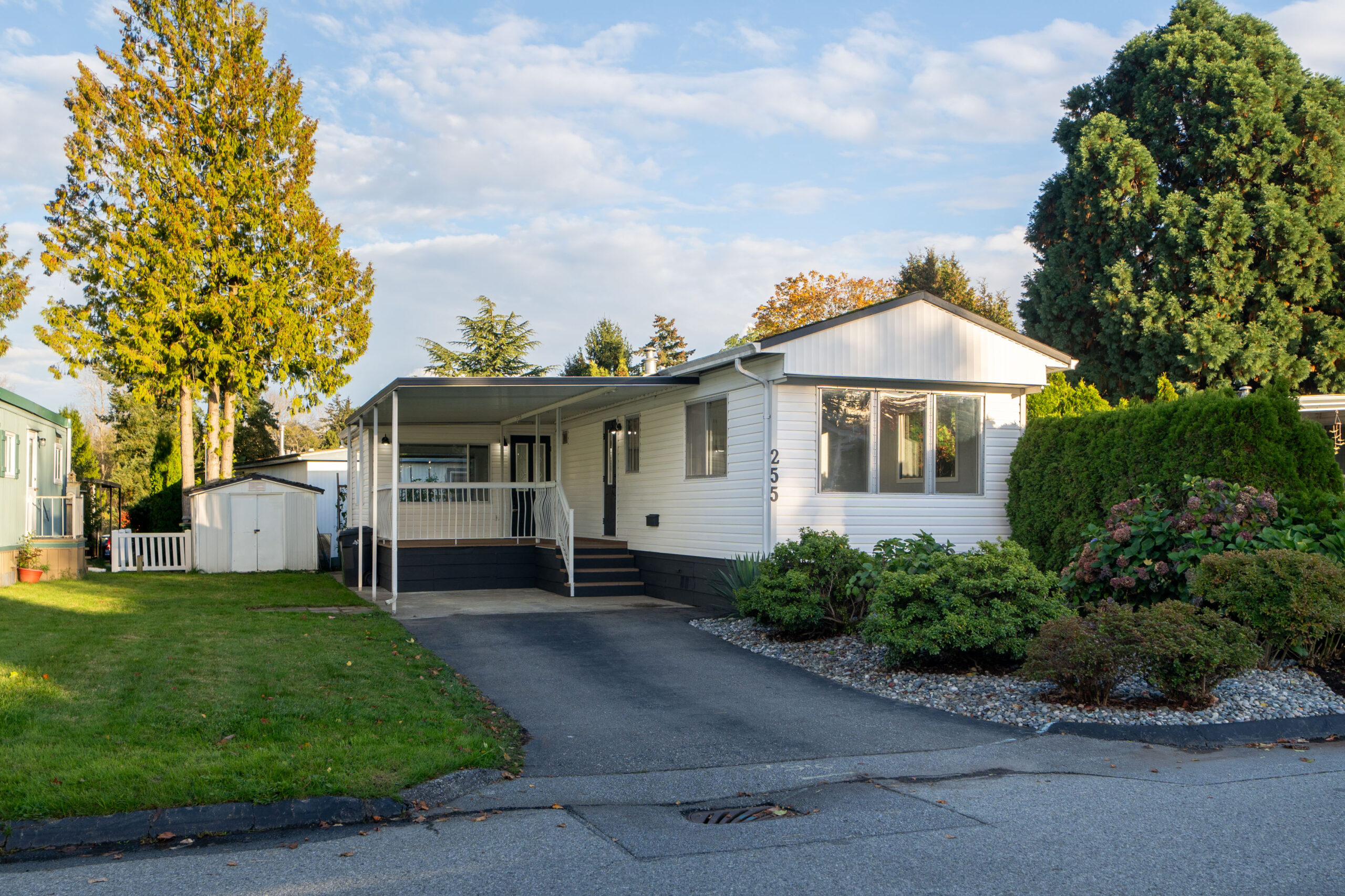 160 St - 1840 (255) (Surrey) - Russ Macnab - 2