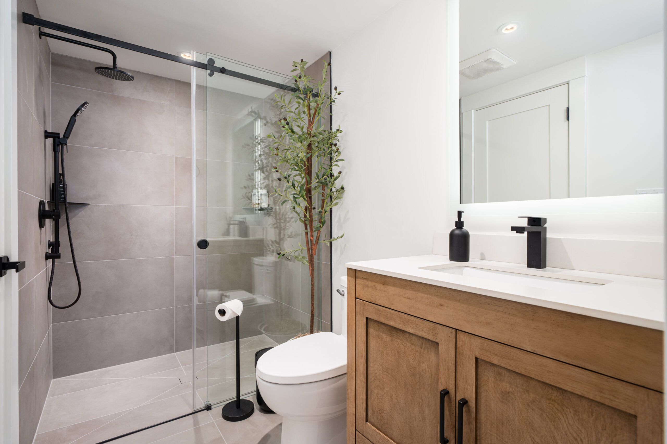 Cornwall Ave - 2410 (309) - Jordan Macnab - 15