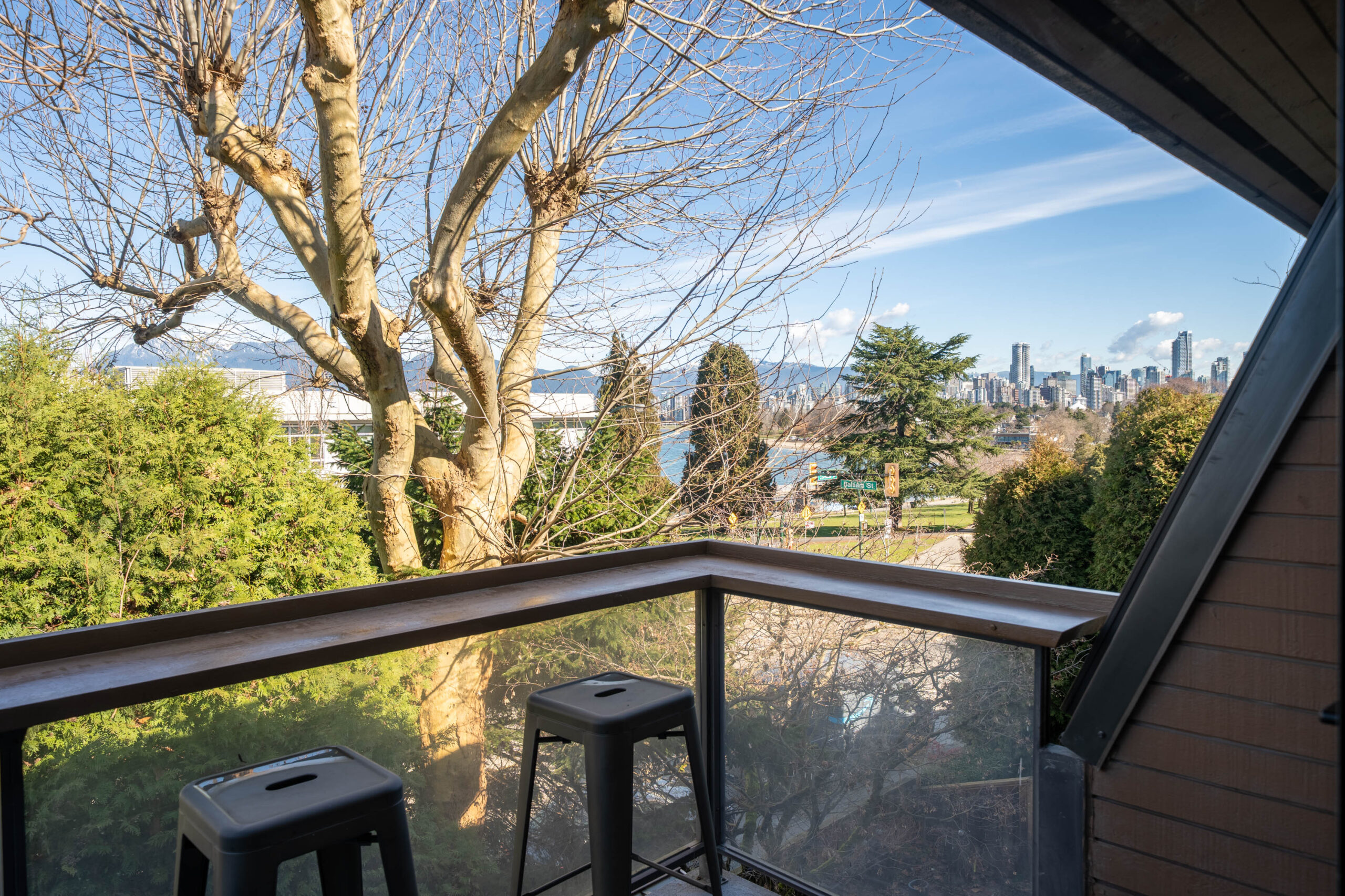 Cornwall Ave - 2410 (309) - Jordan Macnab - 26