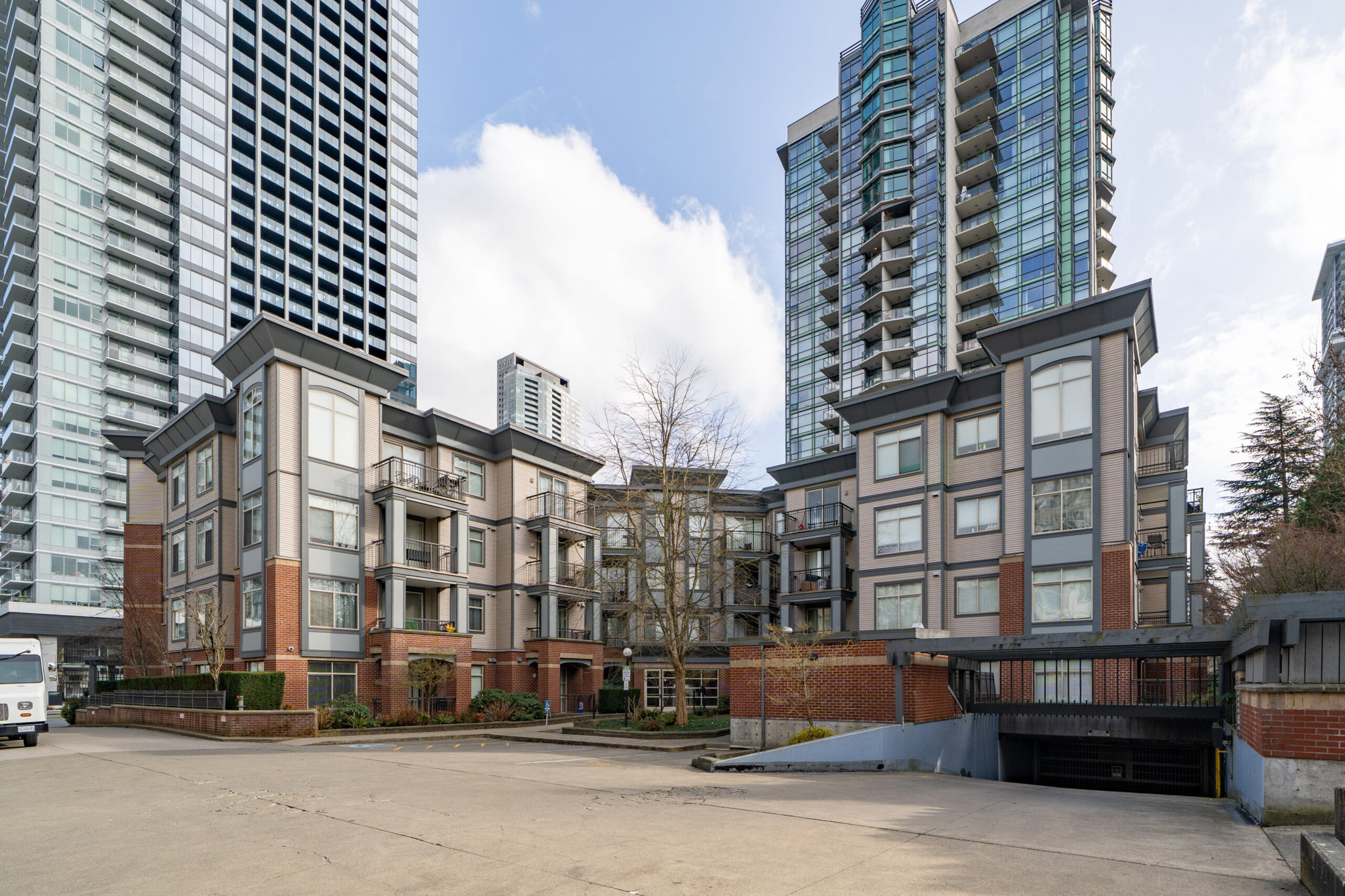 University Blvd - 10455 (106) (Surrey) - Jordan Macnab - 2