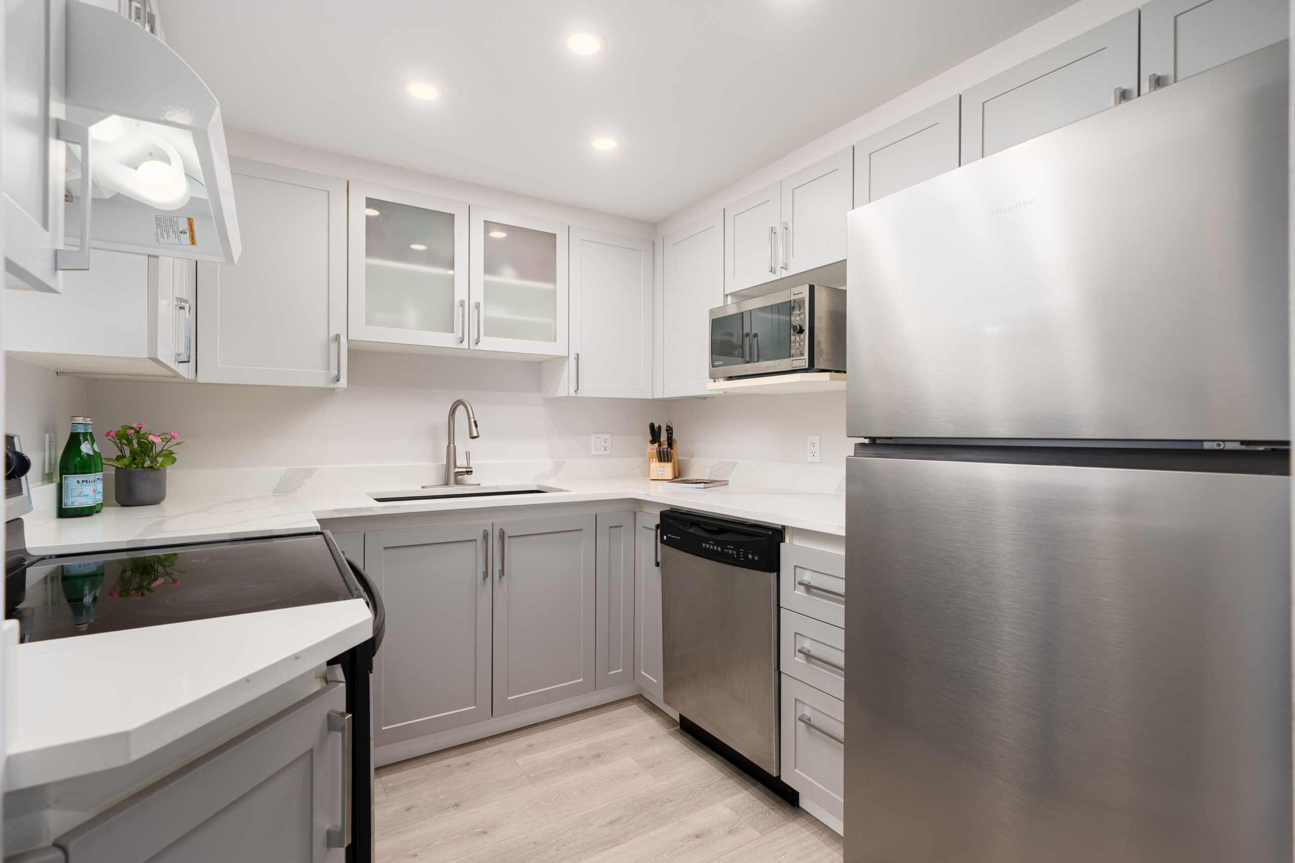 108 Ave - 13383 (1402) (Surrey) - Jordan Macnab and Craig Johnston - 14
