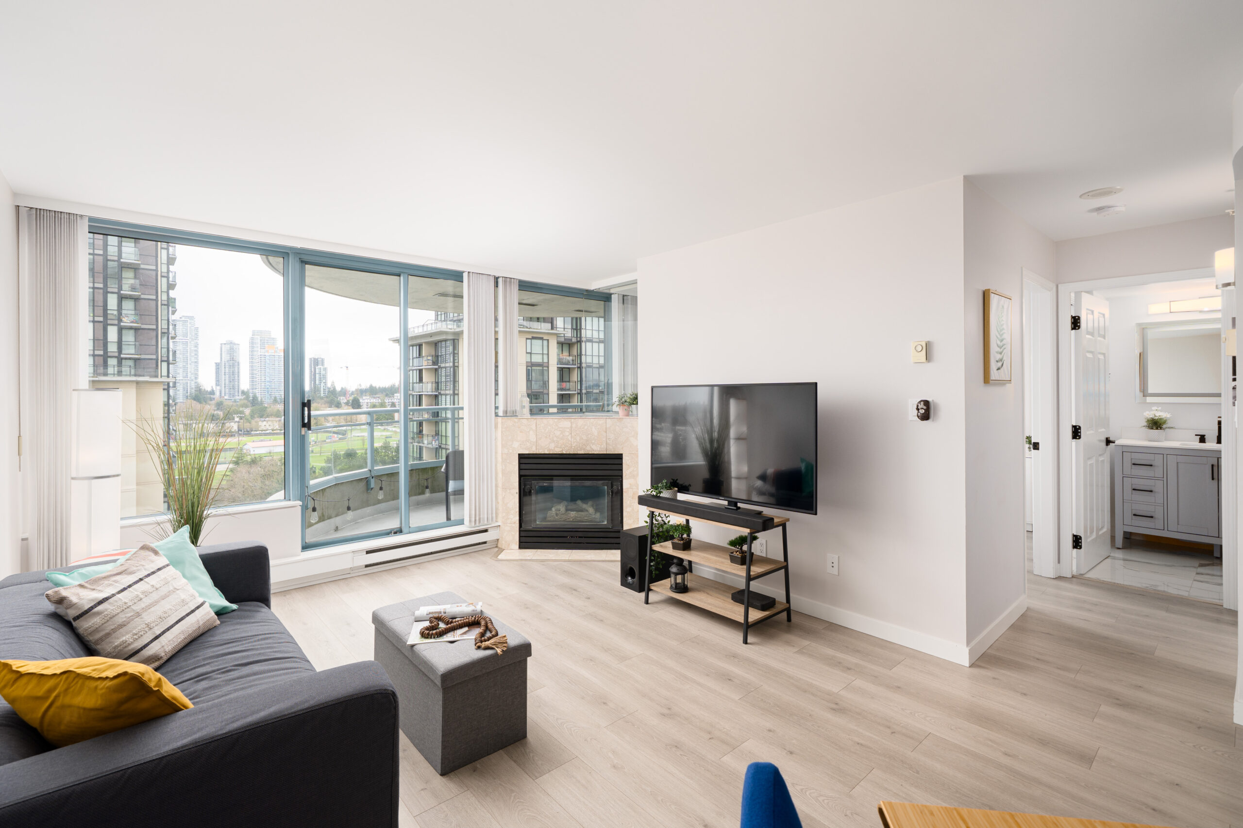 108 Ave - 13383 (1402) (Surrey) - Jordan Macnab and Craig Johnston - 5
