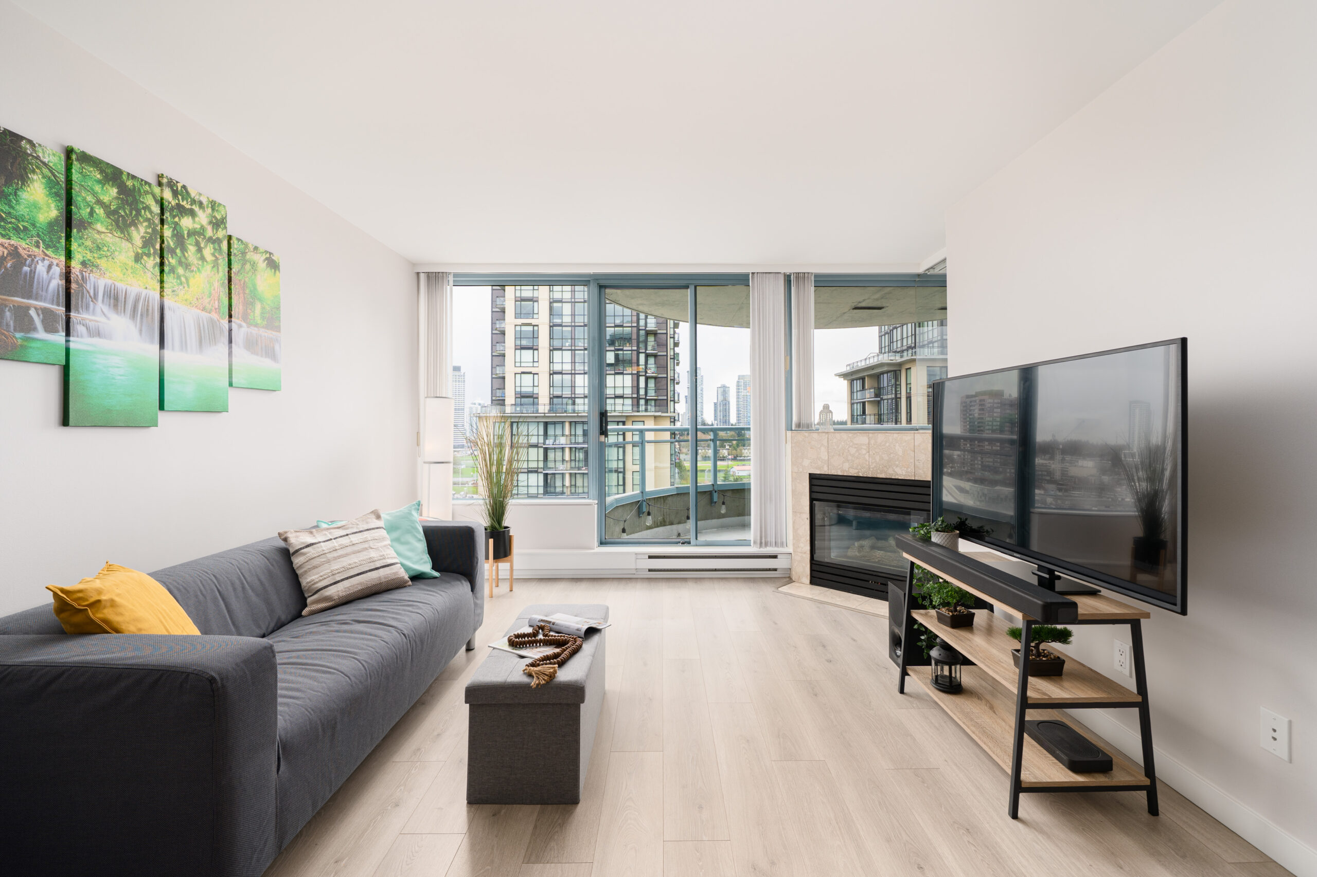 108 Ave - 13383 (1402) (Surrey) - Jordan Macnab and Craig Johnston - 7