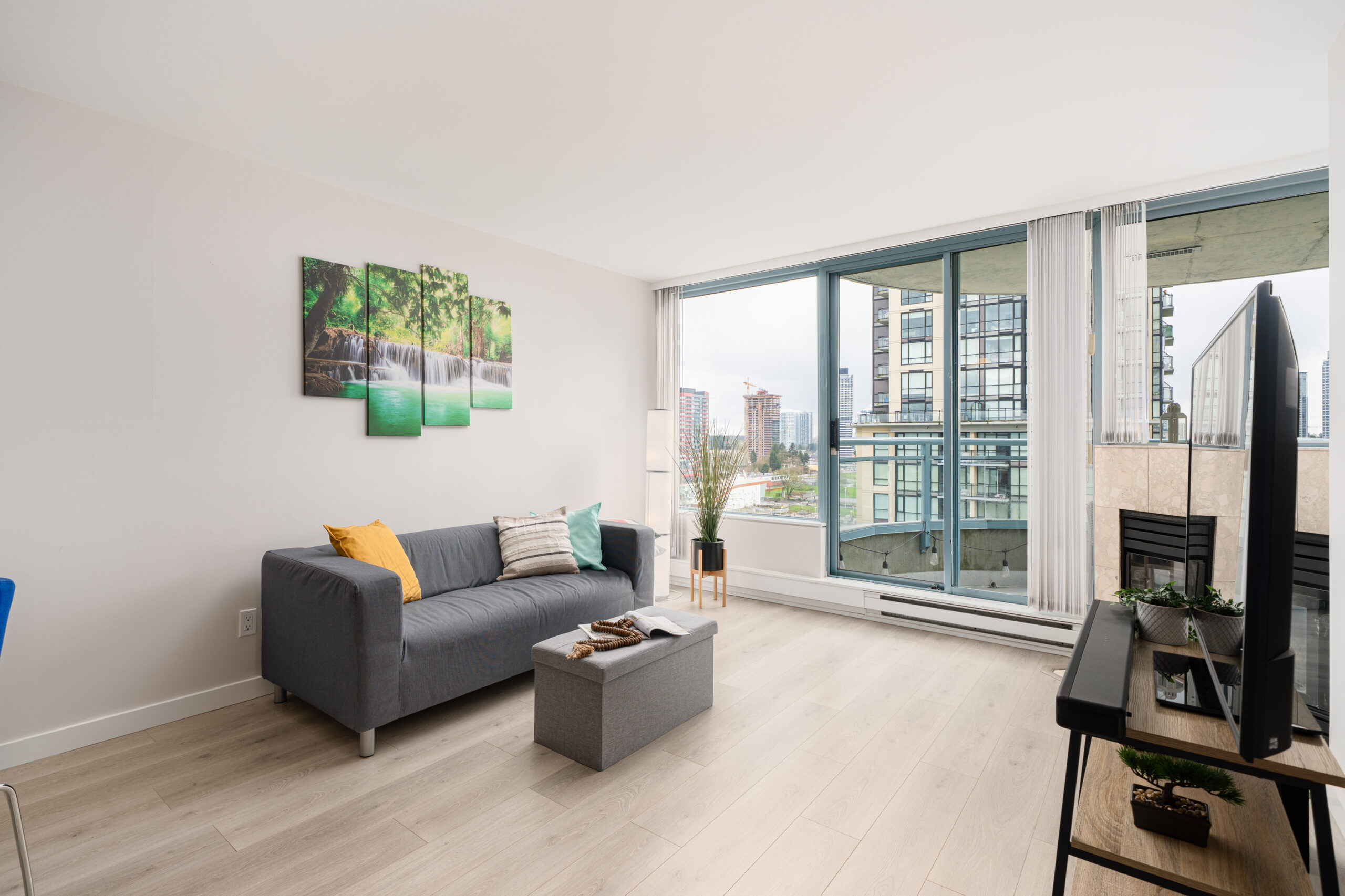 108 Ave - 13383 (1402) (Surrey) - Jordan Macnab and Craig Johnston - 8