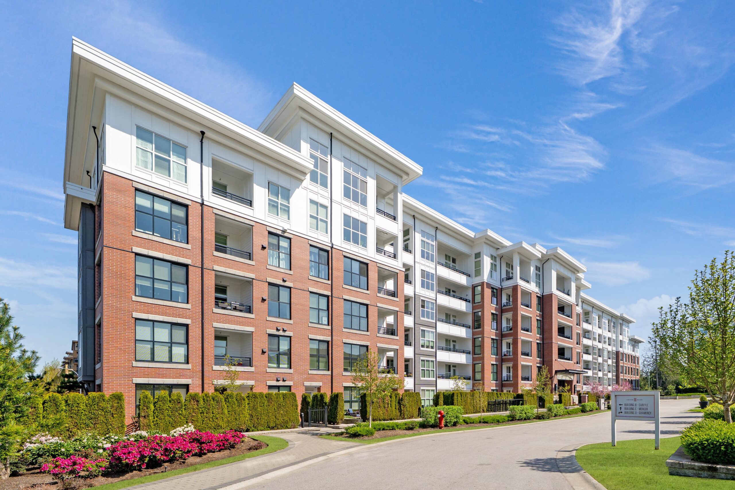 207th St - 8150 (B611) (Langley) - Russ Macnab - 1 (1)