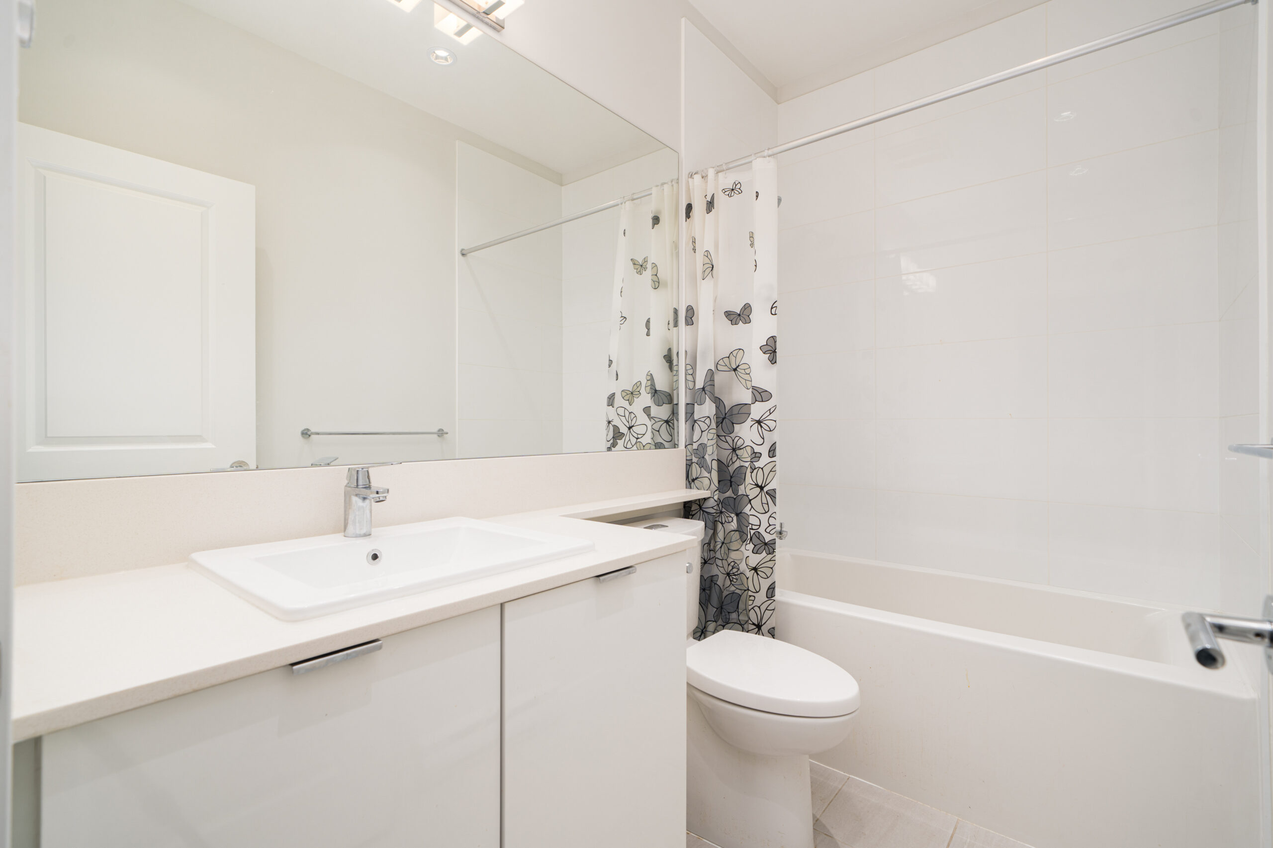 207th St - 8150 (B611) (Langley) - Russ Macnab - 19