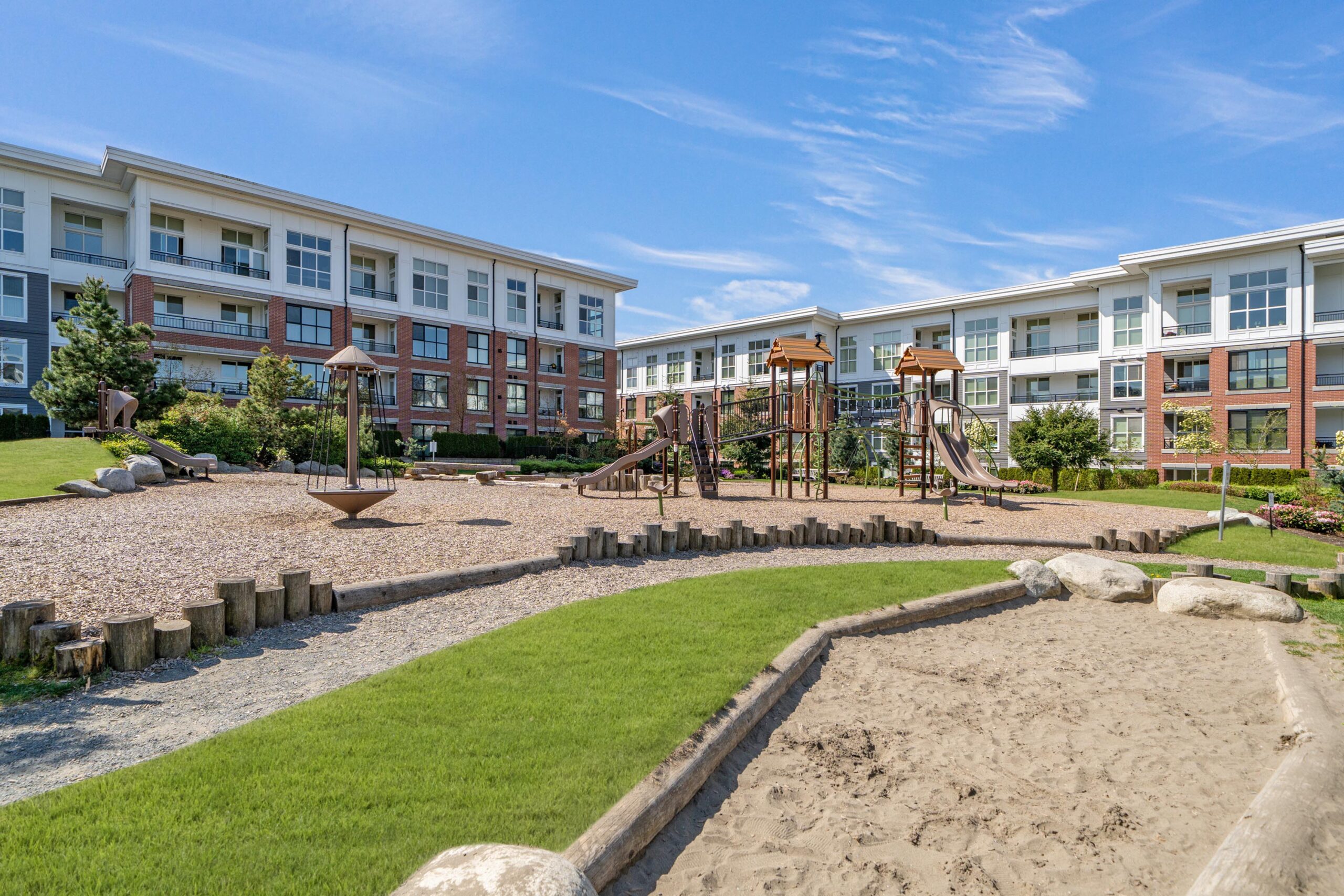 207th St - 8150 (B611) (Langley) - Russ Macnab - 37 (1)