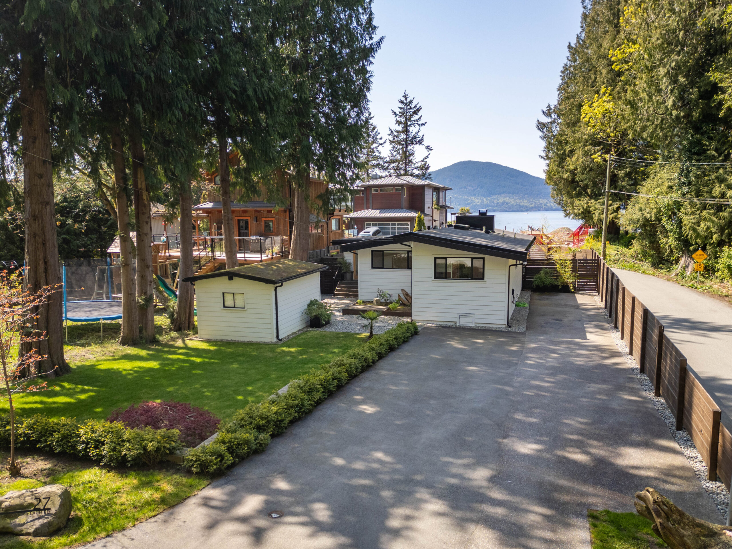 Brunswick Beach Rd - 27 (Lions Bay) - Jordan Macnab - 30