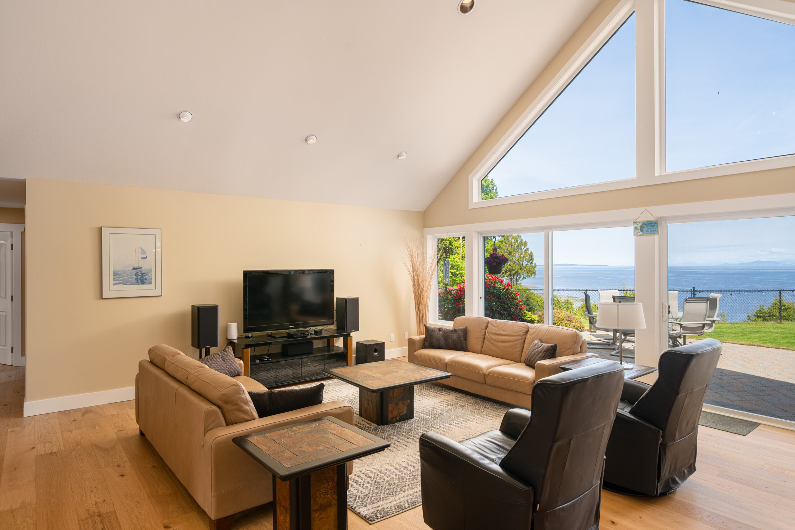 Crescent Rd W - 457 (Qualicum Beach) - Jordan Macnab - 8