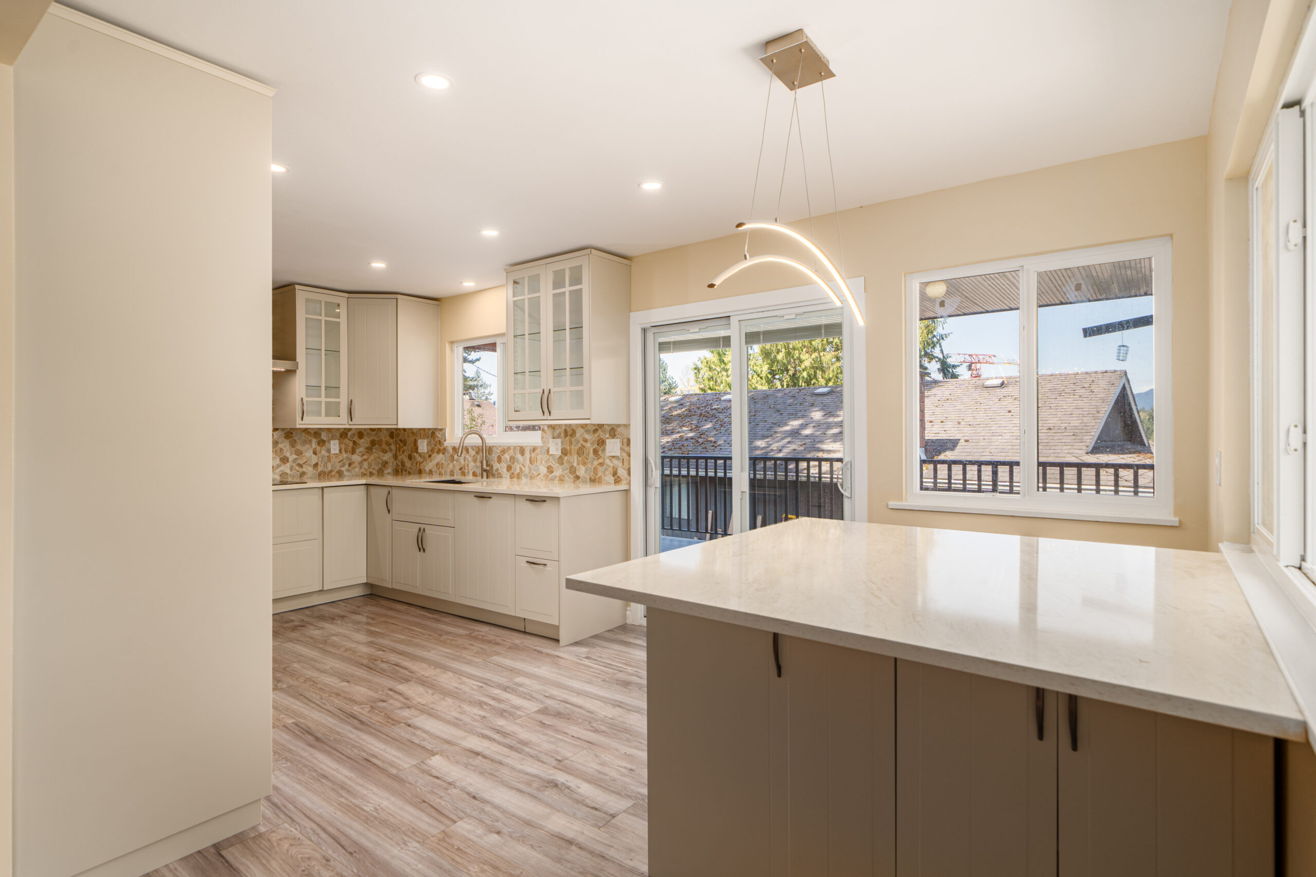 Tuxedo Pl - 9 (Port Moody) - Jordan Macnab - 12
