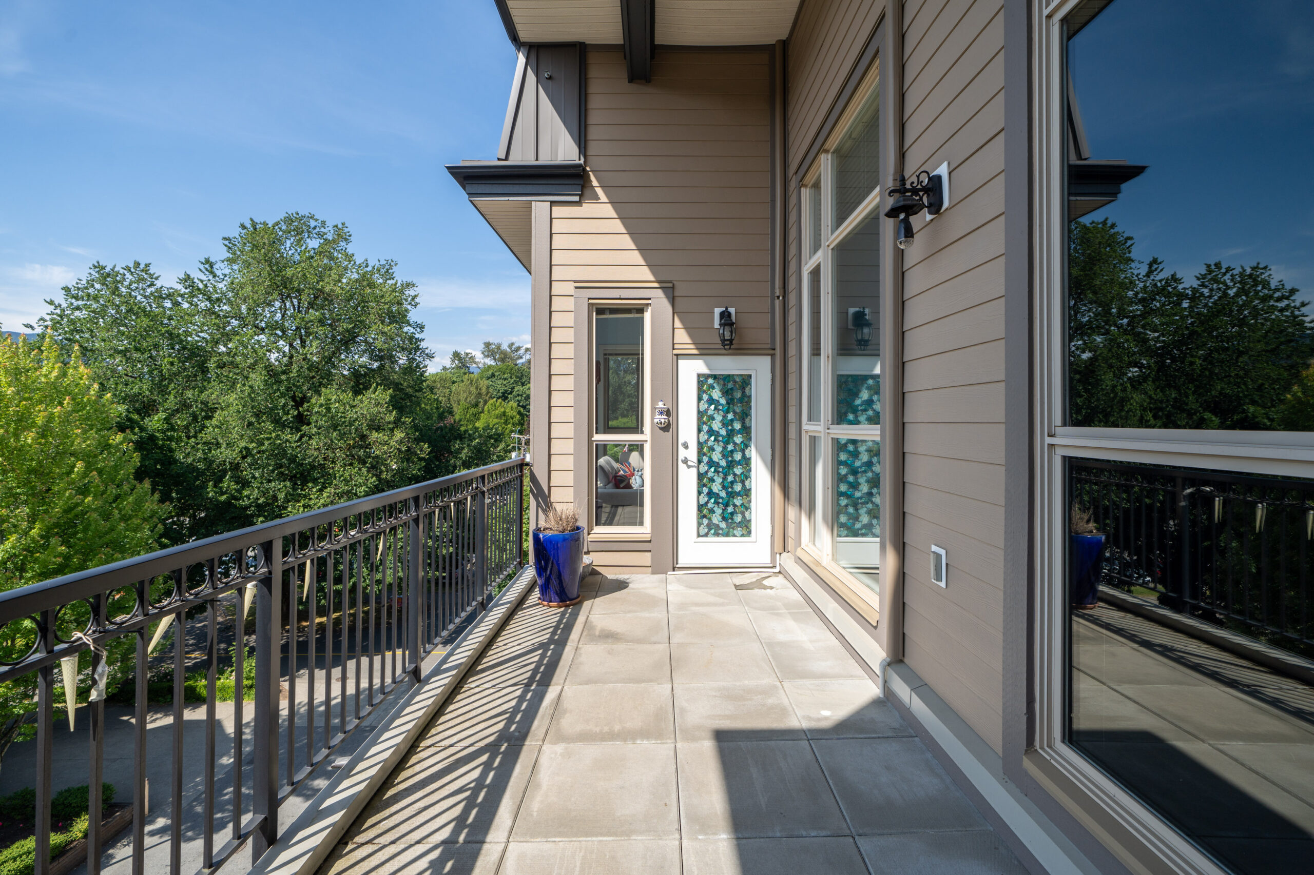 Shaughnessy St - 2627 (410) (Port Coquitlam) - Russ Macnab - 23