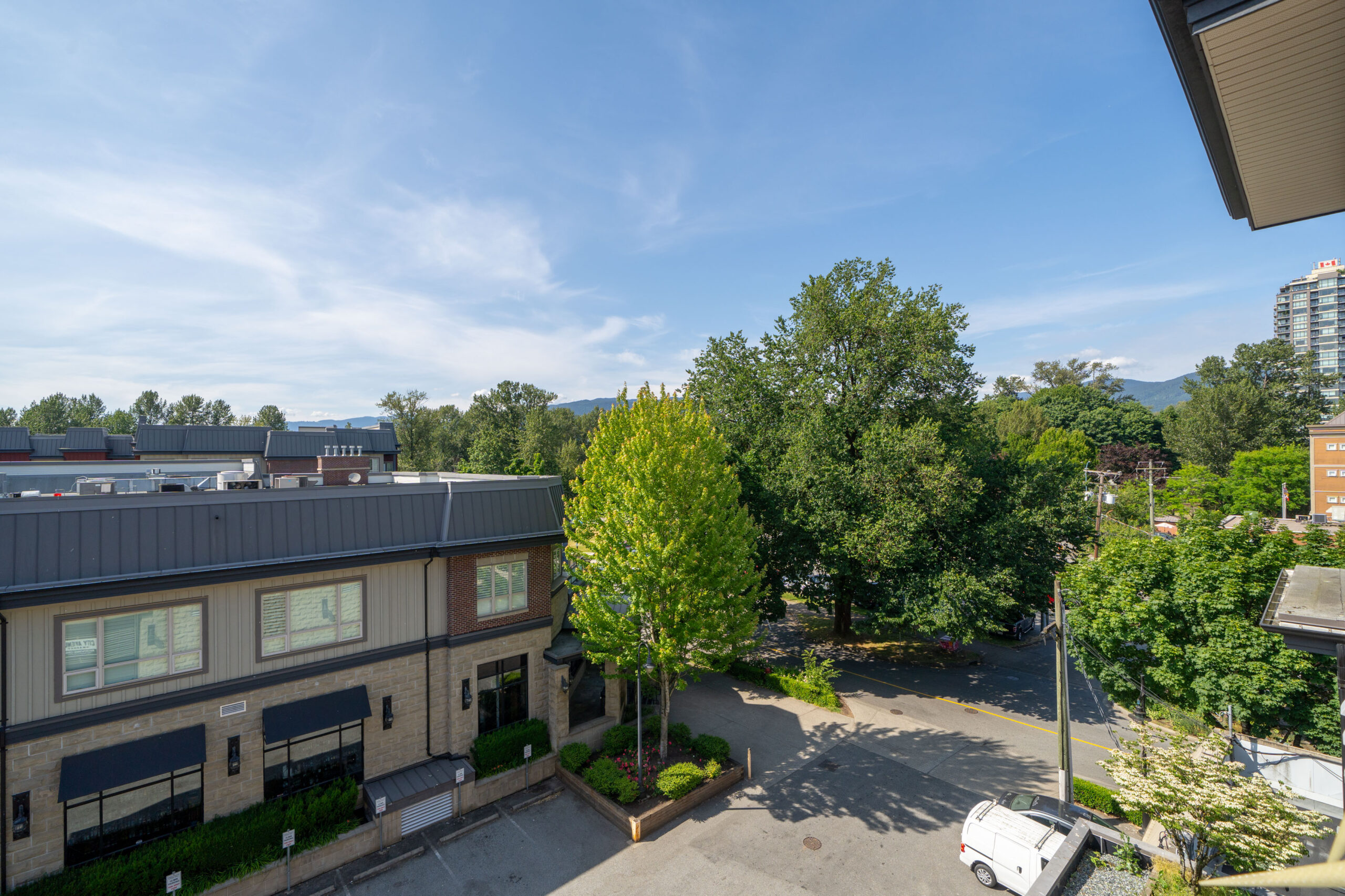 Shaughnessy St - 2627 (410) (Port Coquitlam) - Russ Macnab - 24