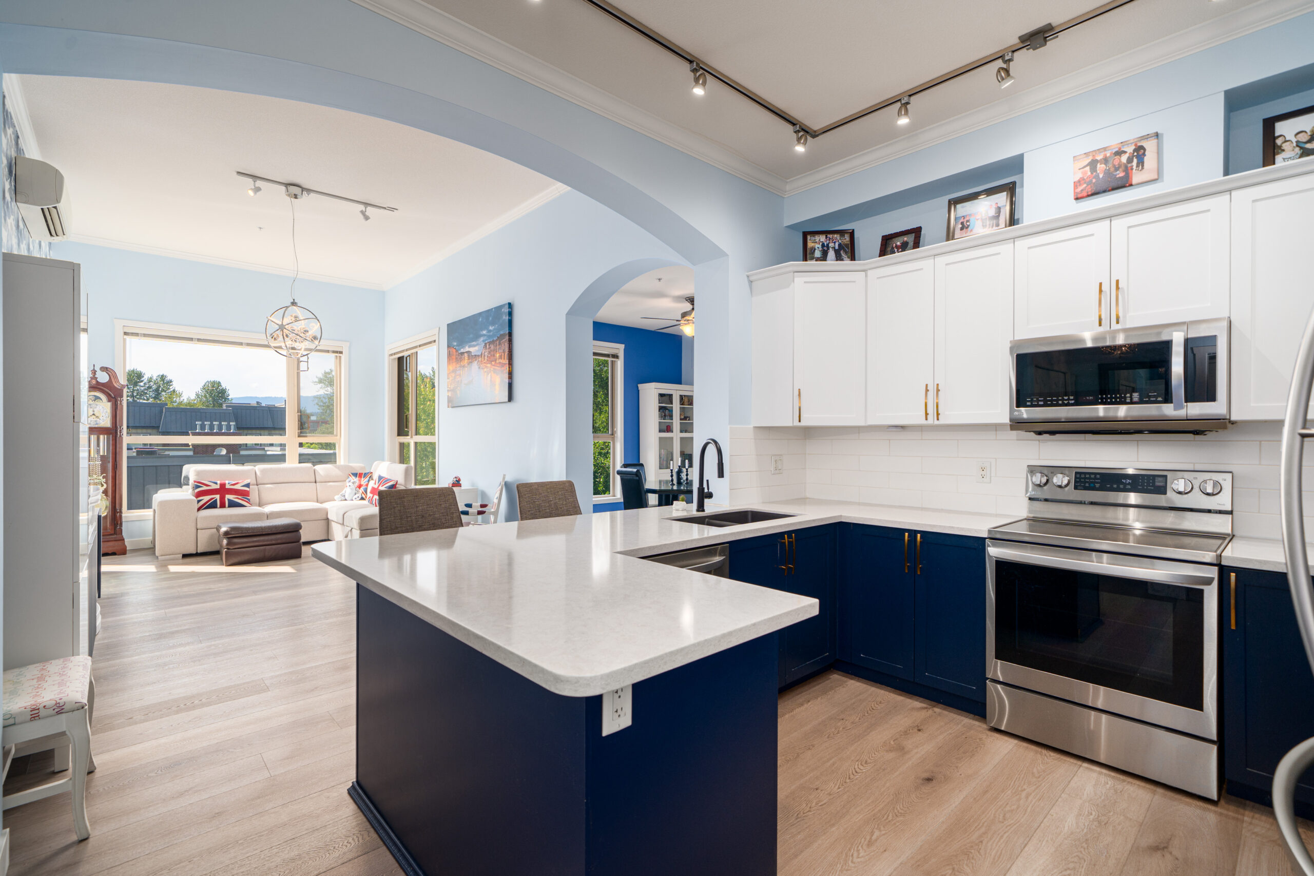 Shaughnessy St - 2627 (410) (Port Coquitlam) - Russ Macnab - 4