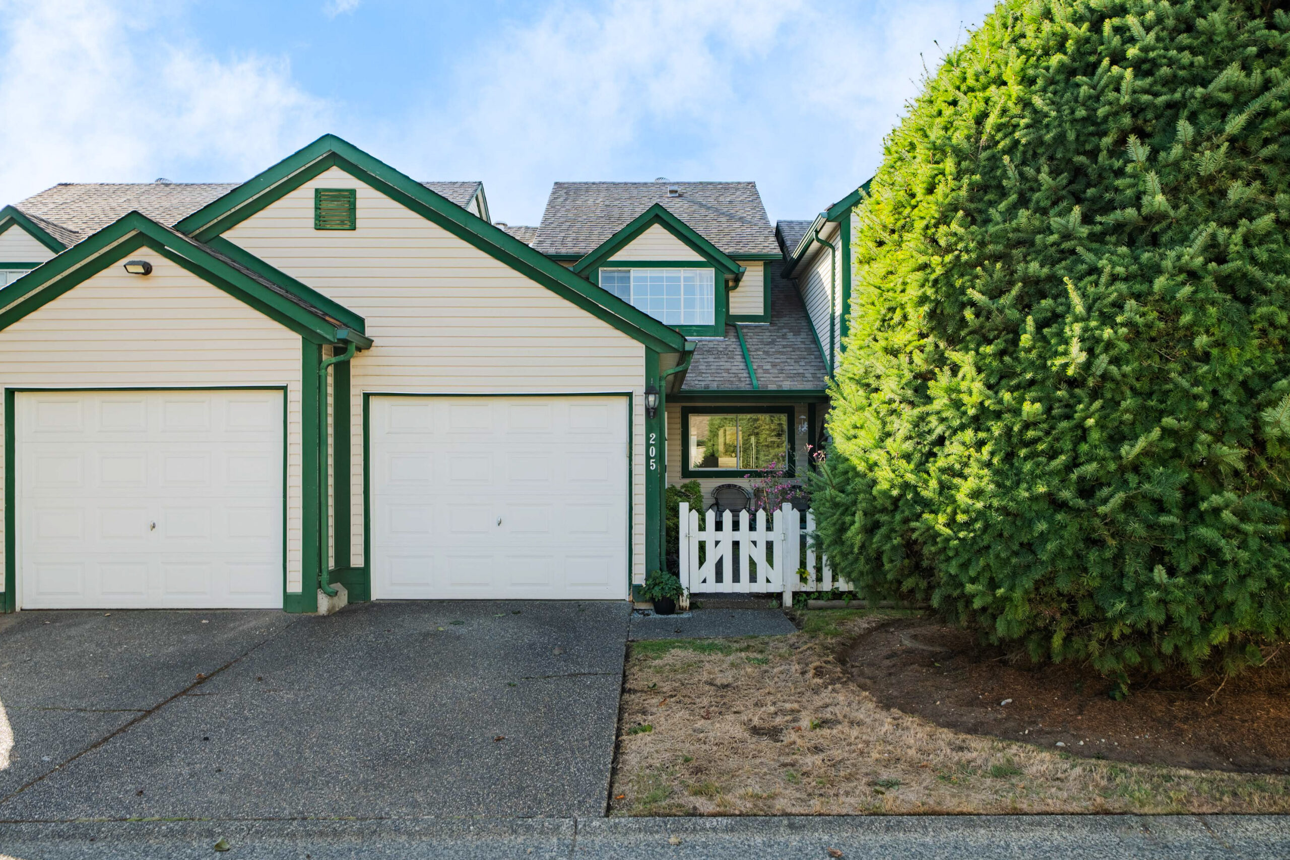 118 Ave - 20675 (205) (Maple Ridge) - Carly Monrad - 3