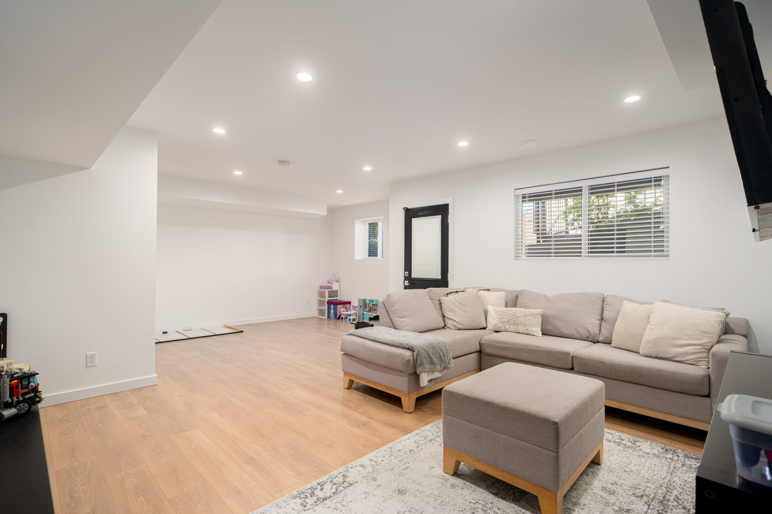 Mounce Dr - 1246 (Coquitlam) - Jordan Macnab - 27