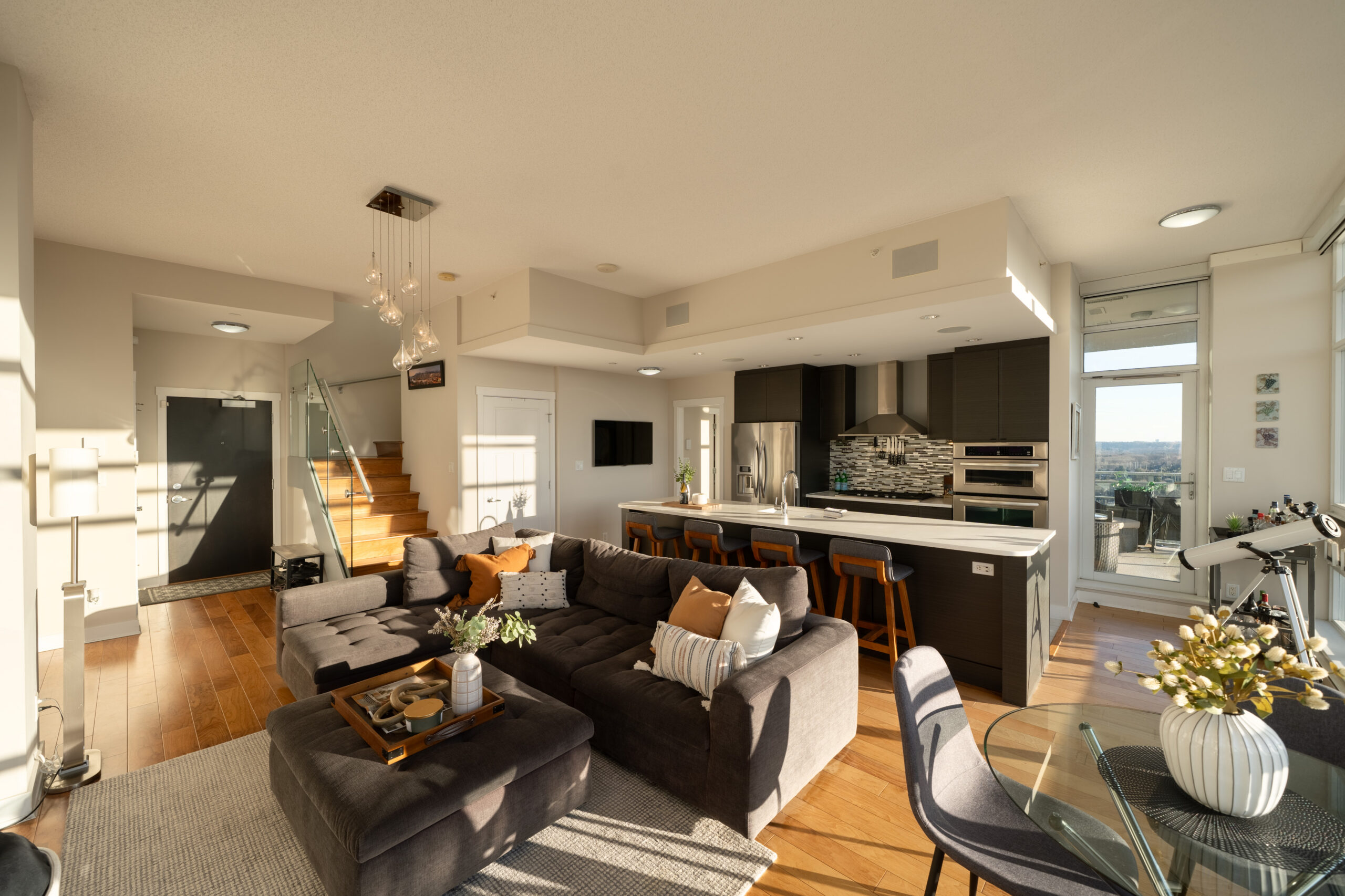 Glen Dr - 2968 (3401) (Coquitlam) - Craig Johnston - revisit - 4