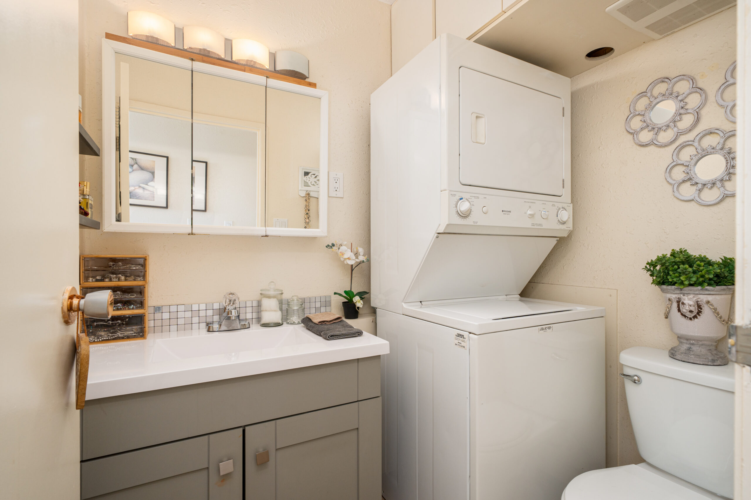 King Albert Ave - 1000 (301) (Coquitlam) - Jordan Macnab - 21