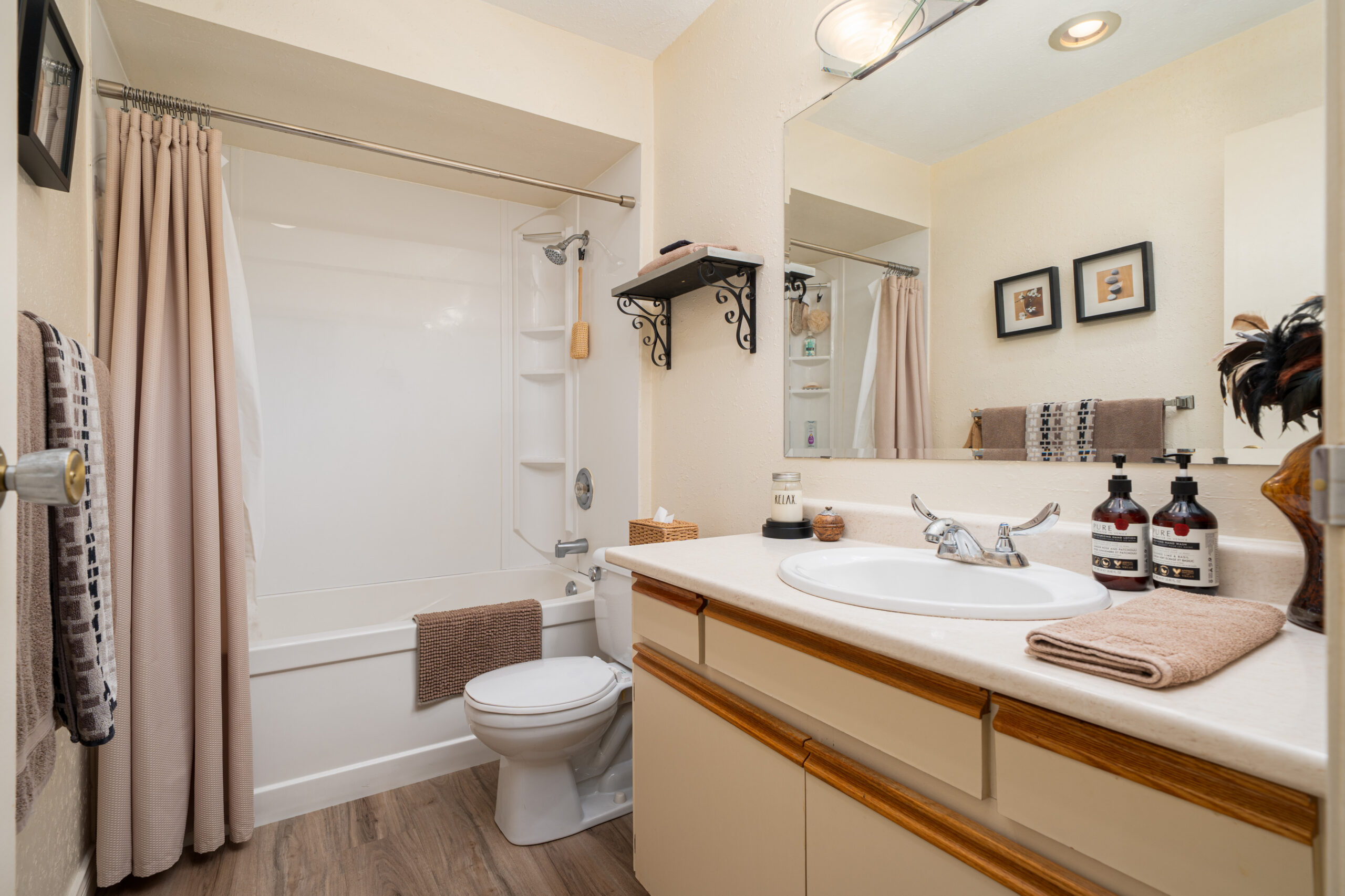 King Albert Ave - 1000 (301) (Coquitlam) - Jordan Macnab - 23