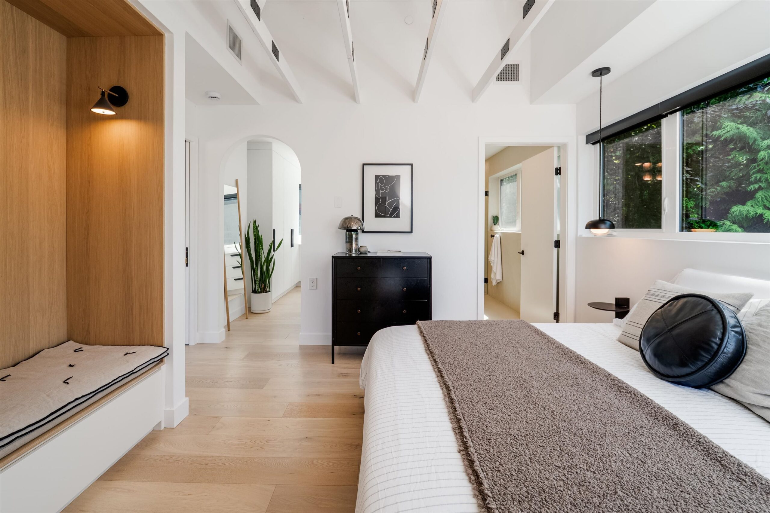 master bed 3
