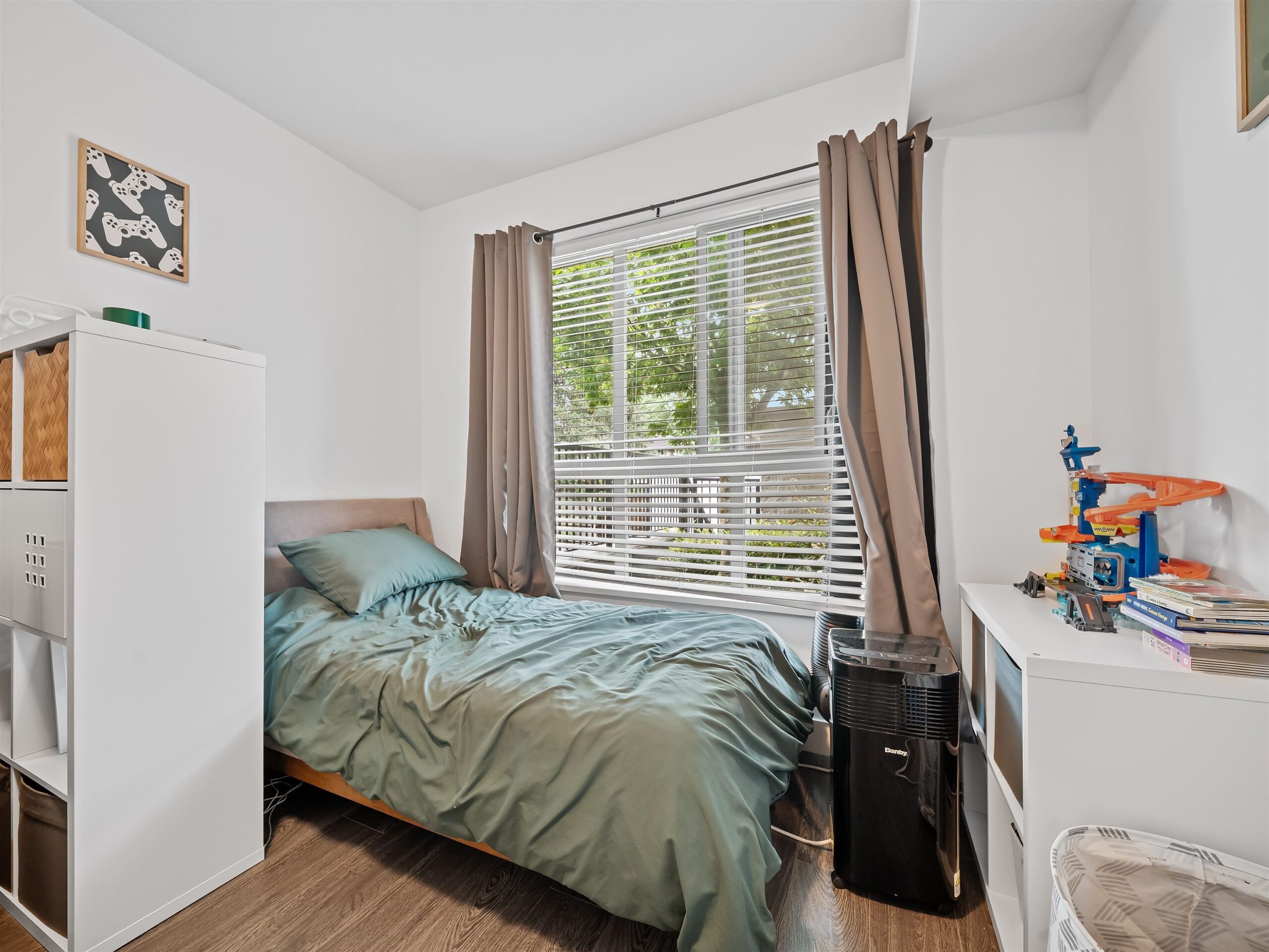 bedroom 2b