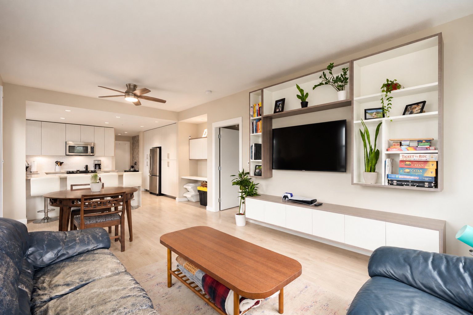 211 550 Seaborne Place Port Coquitlam - 2