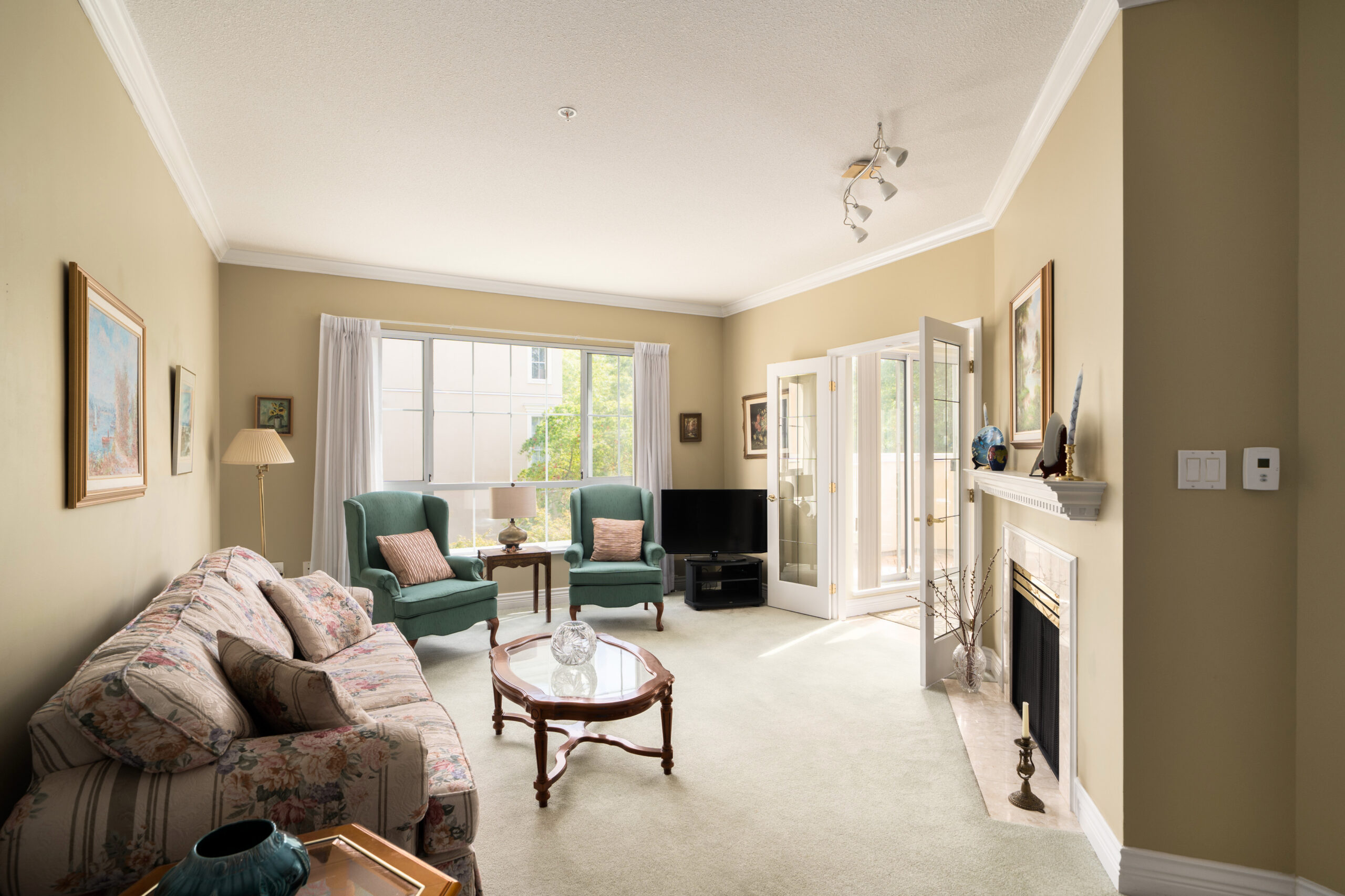 315 2985 Princess Cres - 4