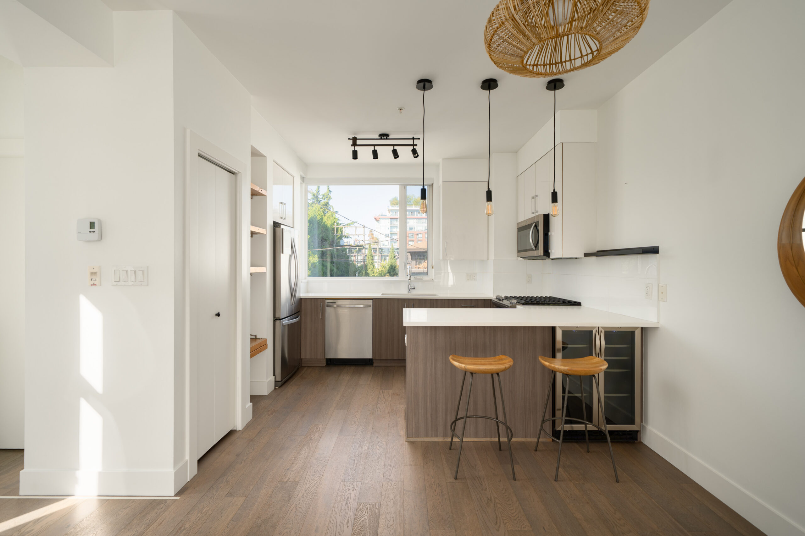 Brunswick St - 2337 (Vancouver) - Jordan Macnab - 11