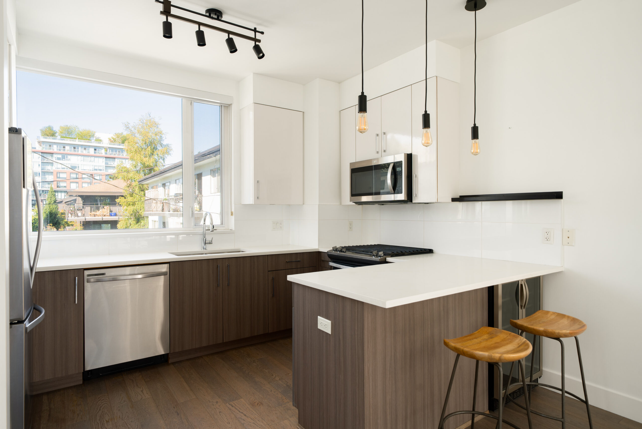 Brunswick St - 2337 (Vancouver) - Jordan Macnab - 12