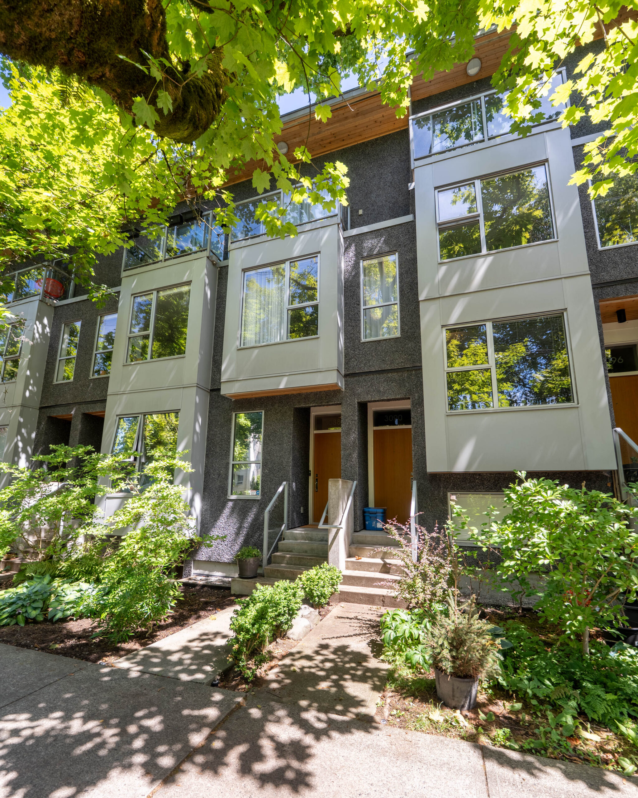 Quebec St - 3088 (Vancouver) - Jordan Macnab - 1
