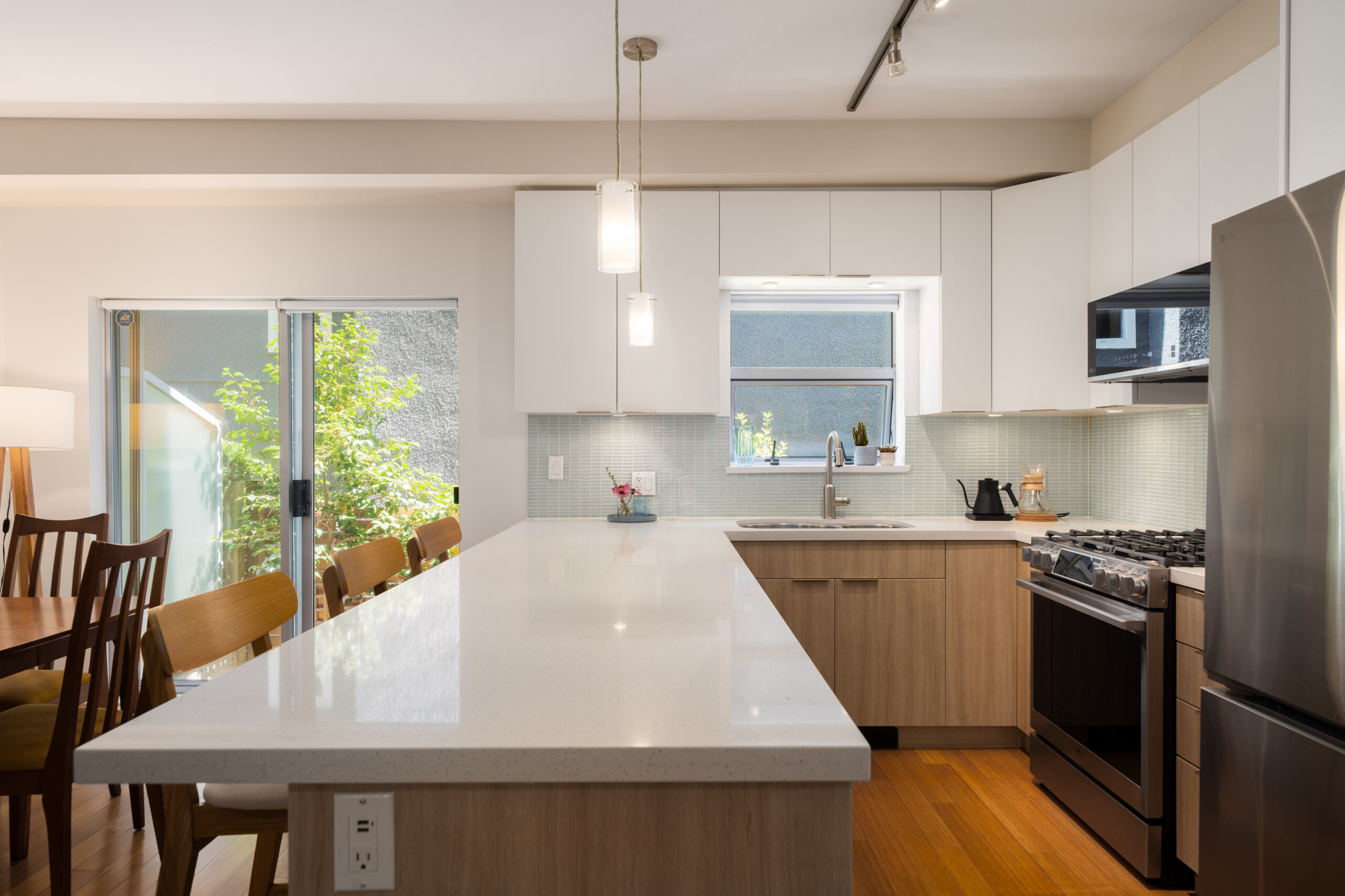 Quebec St - 3088 (Vancouver) - Jordan Macnab - 12